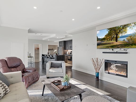 3rd image of 505 Talbot St #1709