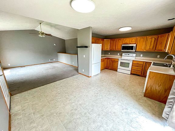 2nd image of 7600 Brummond Dr Suite 2