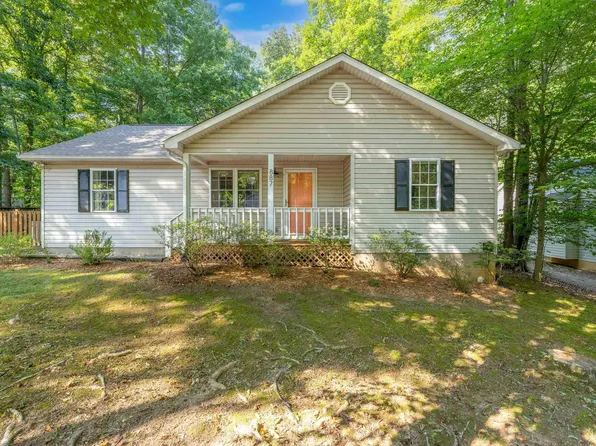 887 Jefferson Dr, Palmyra, VA 22963