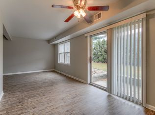 561 Allison Dr APT 4, Hummelstown, PA 17036