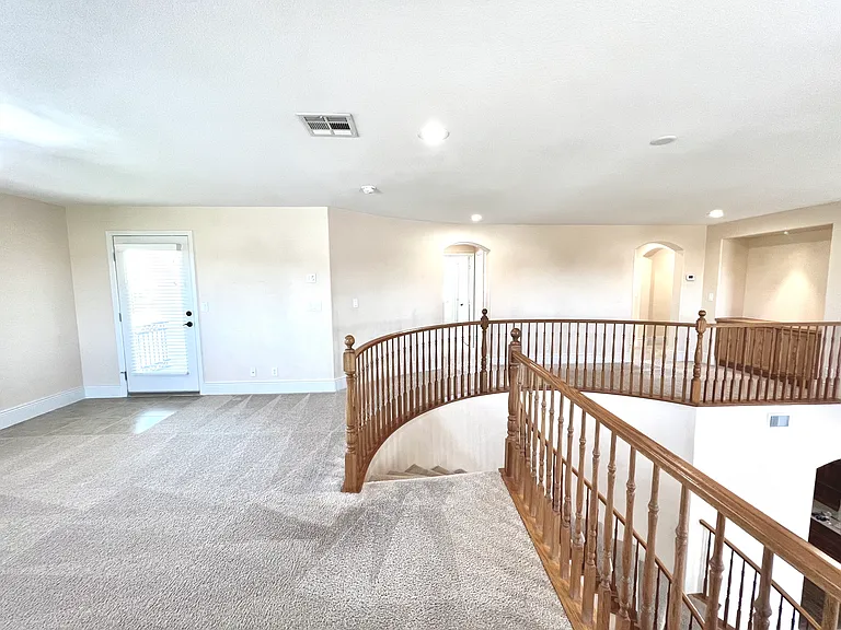 7140 Charter Crest St — Photo 43