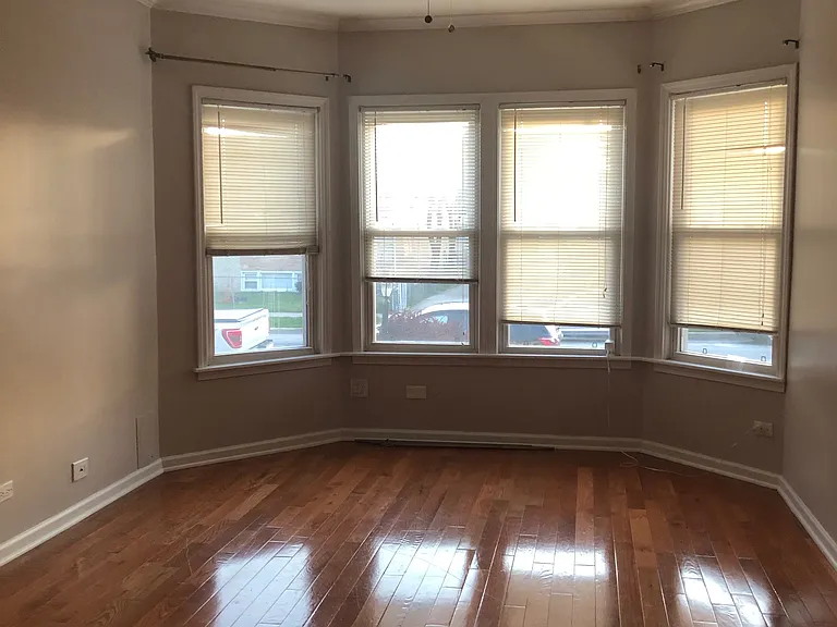 3305 N Oketo Ave — Photo 4