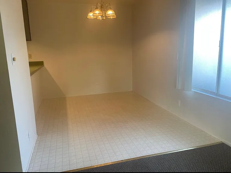 76 Villa Cir — Photo 6