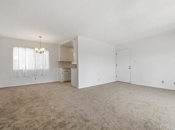 5th image of 401 W 5th St Unit 2C