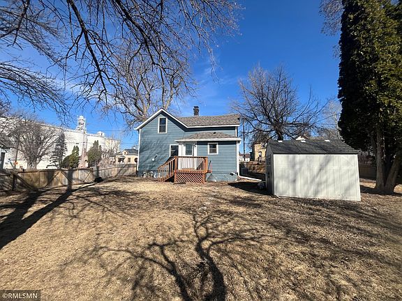 3rd image of 200 Boulevard Ave NE