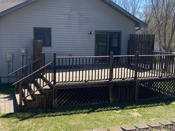 1505 5th Ave NW, Jamestown, ND 58401