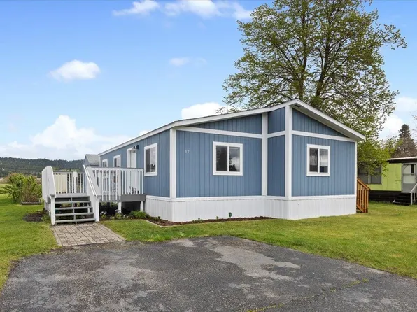 22105 E Wellesley Ave Trailer 17, Otis Orchards, WA 99027