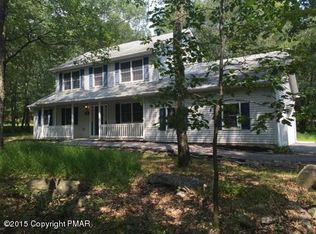 274 Pin Oak Rd, Stroudsburg, PA 18360