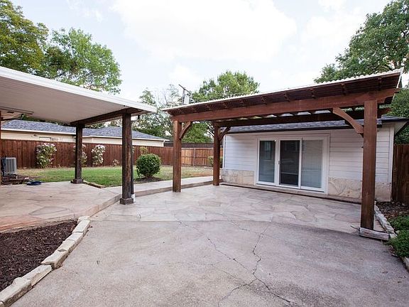 2nd image of 10140 Shadyview Dr