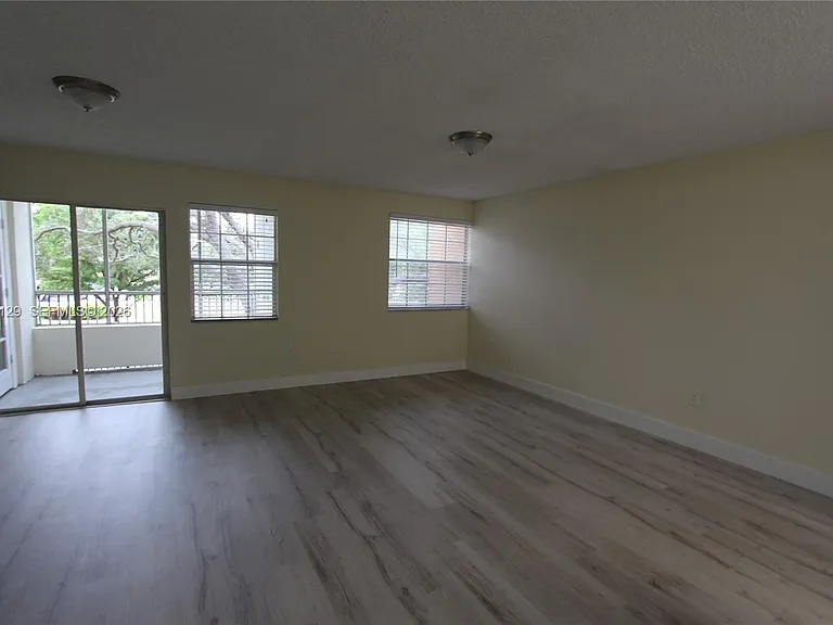 2890 N Oakland Forest Dr #204 — Photo 14