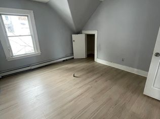 16 4th St #3, Waterbury, CT 06708