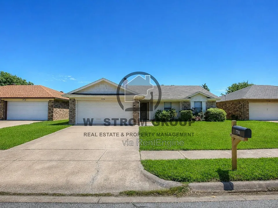 7724 Pebblebrook Dr