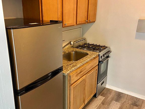 4th image of 7501 S South Shore Dr #7500-00