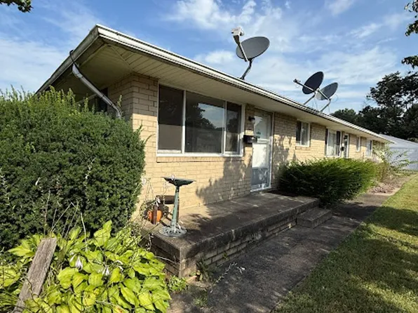 233 Kennedy St, Louisville, OH 44641