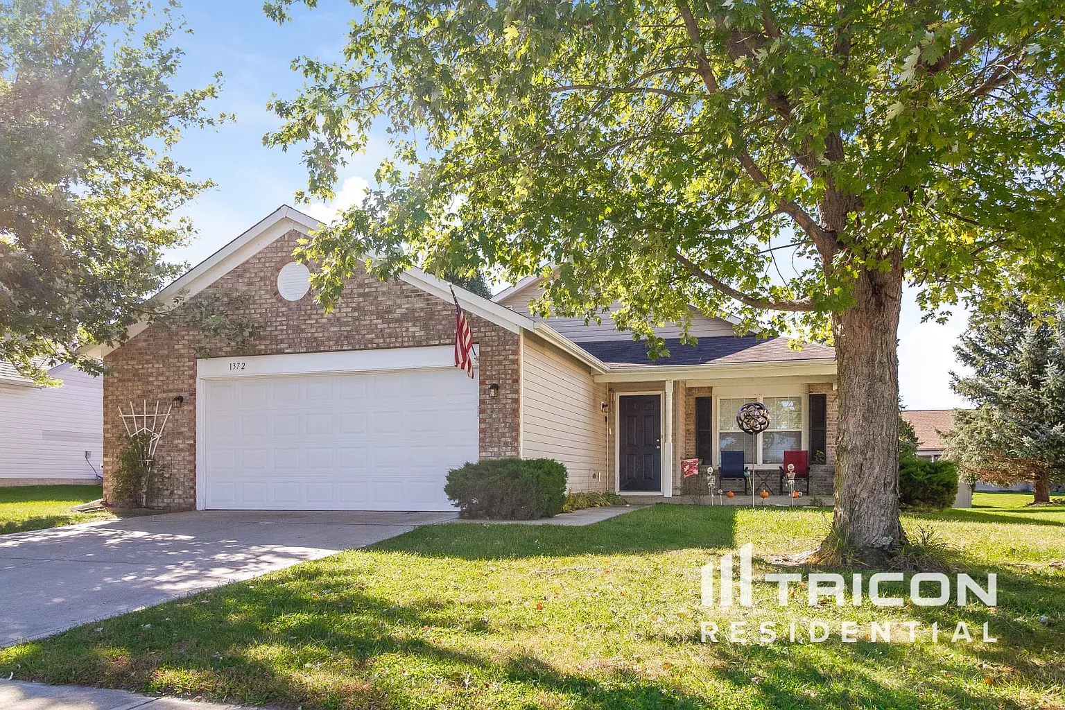 1372 Evergreen Dr photo 1