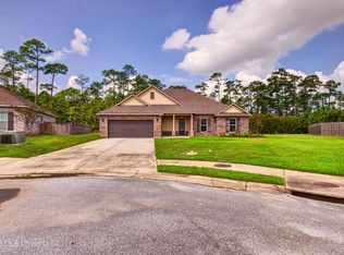 11816 Smokey Ct, Ocean Springs, MS 39564