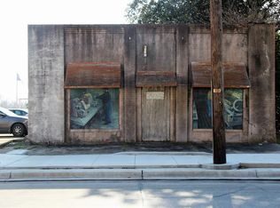 229 W Burleson St, Wharton, TX 77488