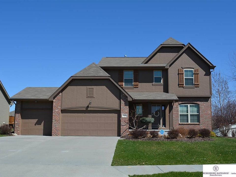 1st image of 5401 S 165th St