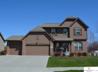 5401 S 165th St, Omaha, NE 68135