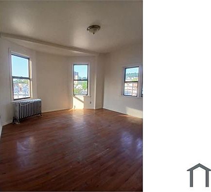 1st image of 288 Hawthorne Ave APT 1