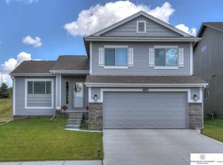 4619 N 180th Avenue Cir, Elkhorn, NE 68022