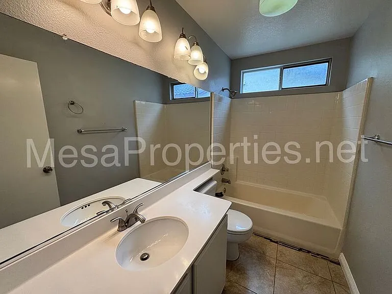 16740 Inverrary Way — Photo 11