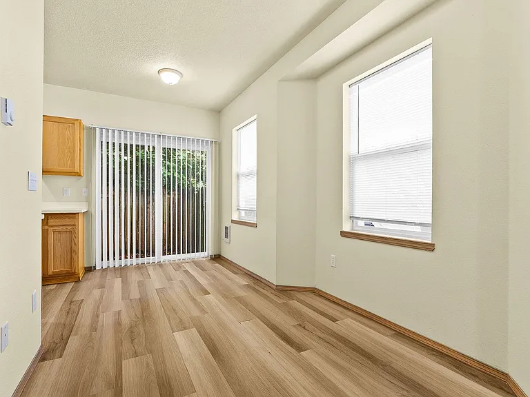 4832-4924 NE Lombard St — Photo 6