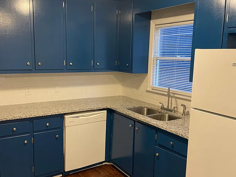 224 Bridgefield Pl #B — Photo 4