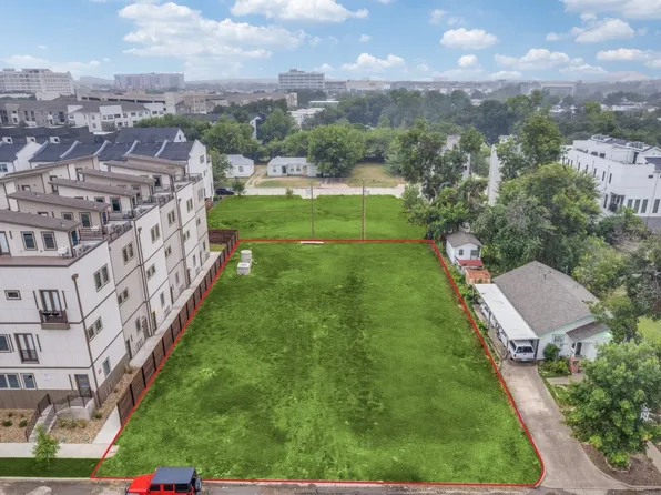 2825 Weisenberger St, Fort Worth, TX 76107