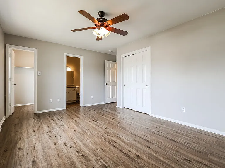 3236 Mather St — Photo 11