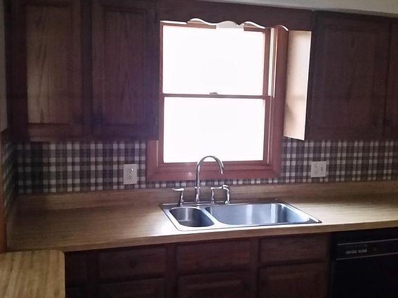 5th image of 411 E Muskegon Ave