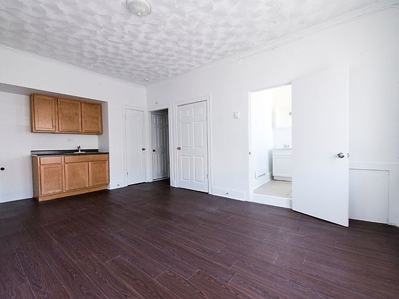 5th image of 2235 E 71st St #2241-212