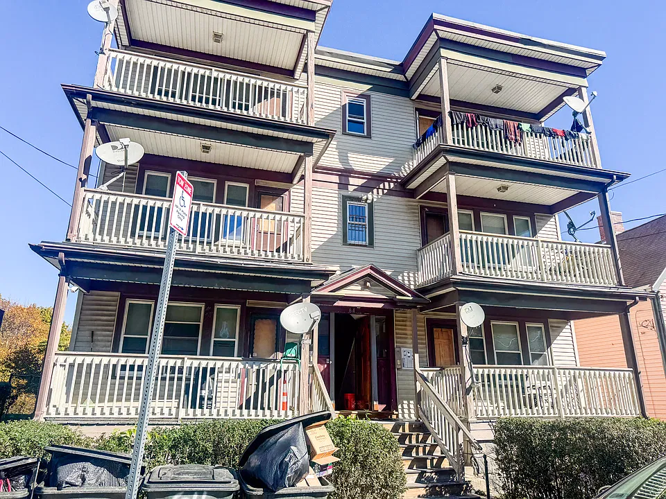 64 Rosseter St #6