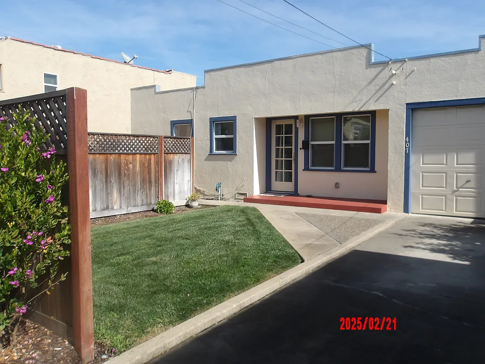 407 Cayuga St