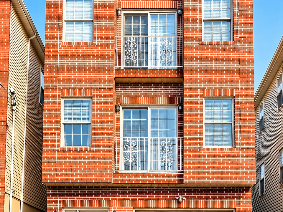 190 Arlington Ave #1