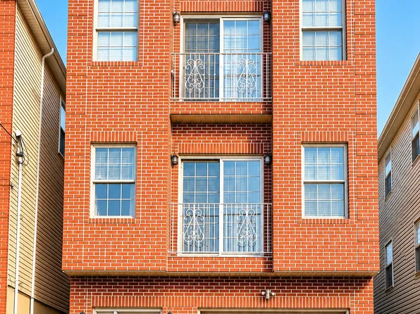 190 Arlington Ave #1, Jersey City, NJ 07305
