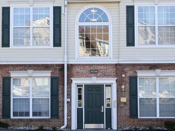 271 Windmill Ct #271, Phillipsburg, NJ 08865