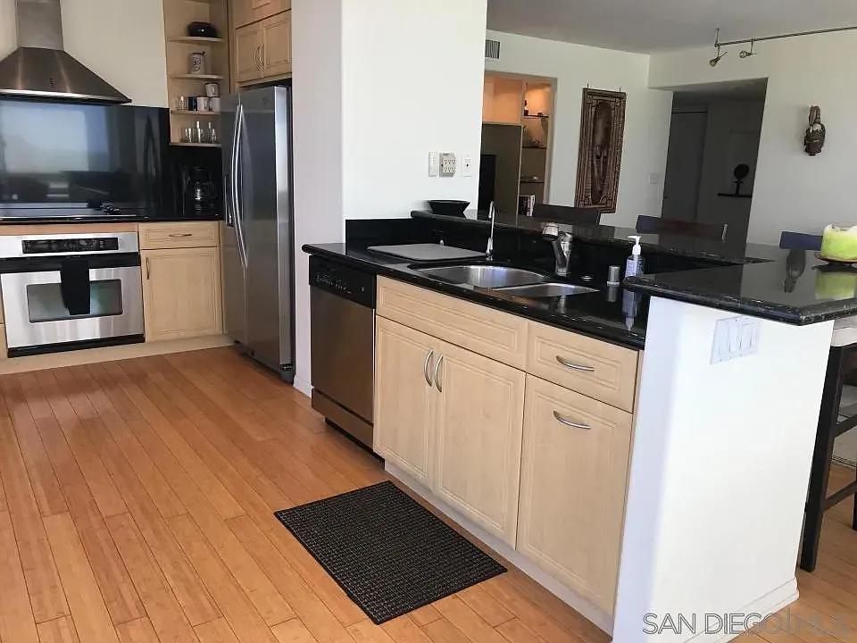 2 bed, 2.0 bath, 1324 sqft, $18,000 — Photo 3