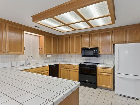 4th image of 5825 Havenstar Ln