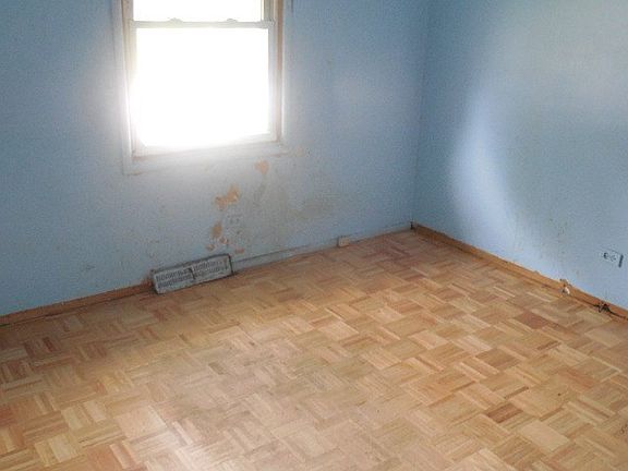 5th image of 14521 Hoyne Ave