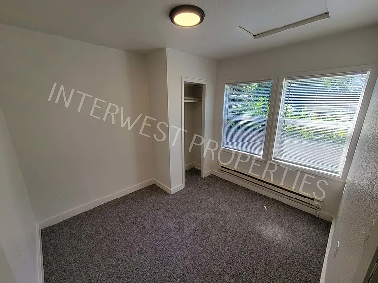 2622 SE 84th Ave — Photo 9