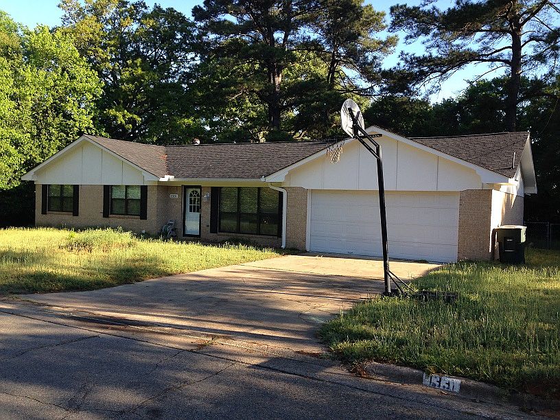 1st image of 1331 Shelton Dr