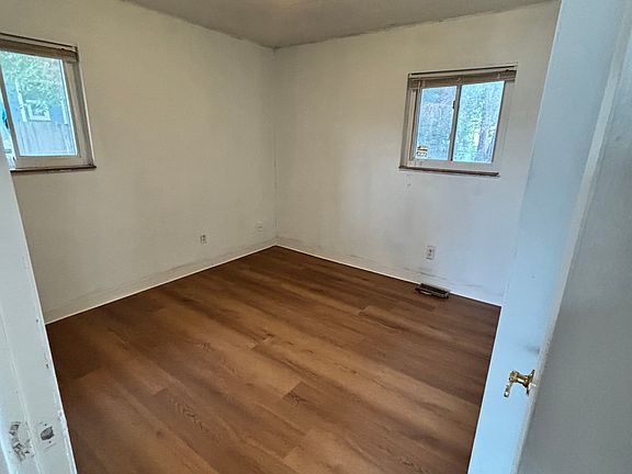 5th image of 0 W Muir Ave #394