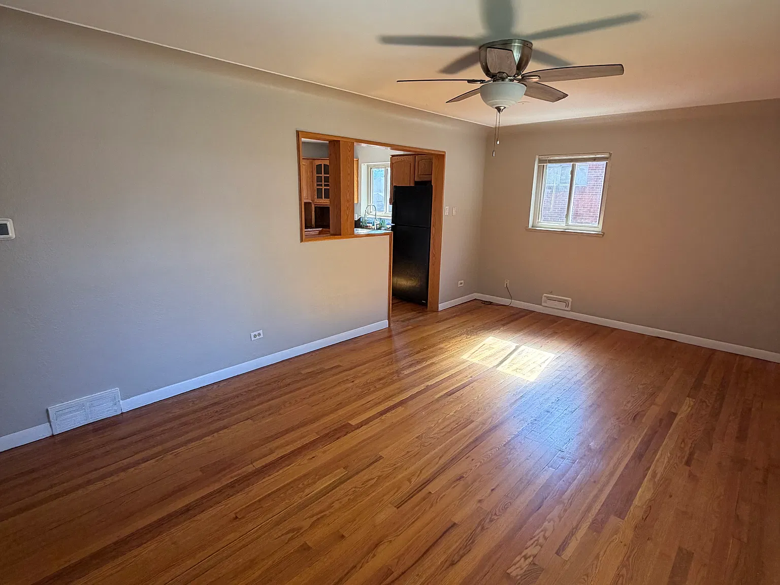 4 bed, 1700 sqft, $2,750 — Photo 3