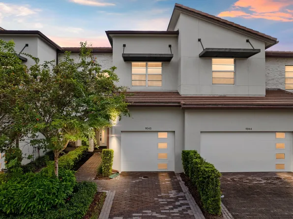 9040 Kingsmoor Way, Lake Worth, FL 33467