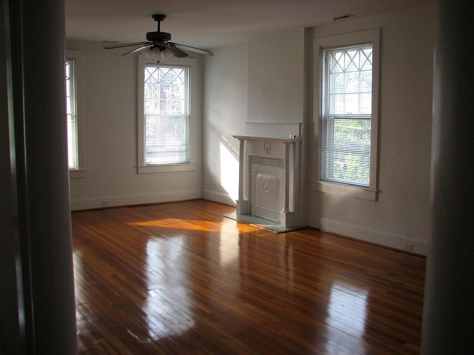 1st image of 813 Manteo St APT 2