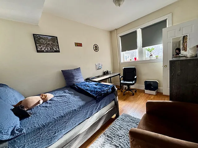 72 Egmont St #3 — Photo 3