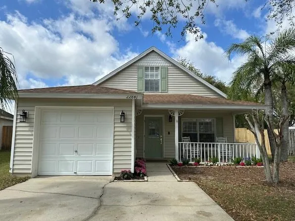 22841 Saint Thomas Cir, Lutz, FL 33549