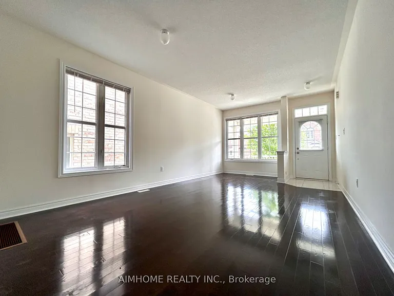 202 Harbord St — Photo 3