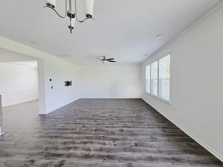 4532 Valley Crest Ln — Photo 14